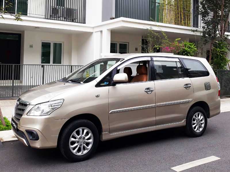 Hung Yen City to Noi Bai International Airport - By a private Vehicle