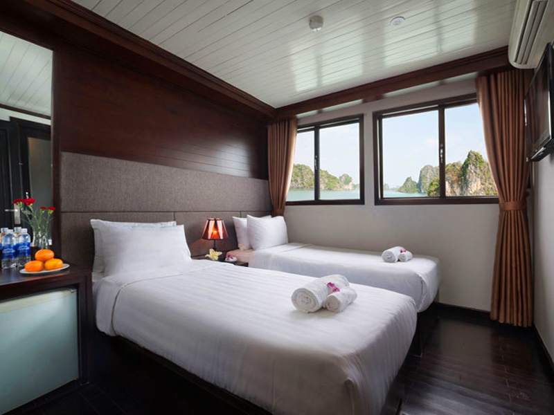 Deluxe Sea View - 1 Pax/ Cabin (Location: 1st Deck - Sea View)