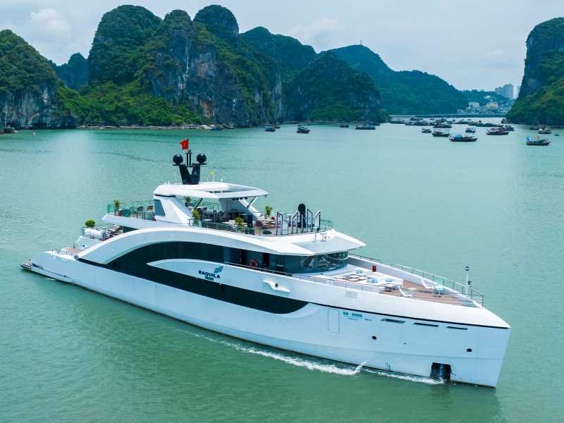 Saquila Yacht - Halong Bay - 1 Day Tour