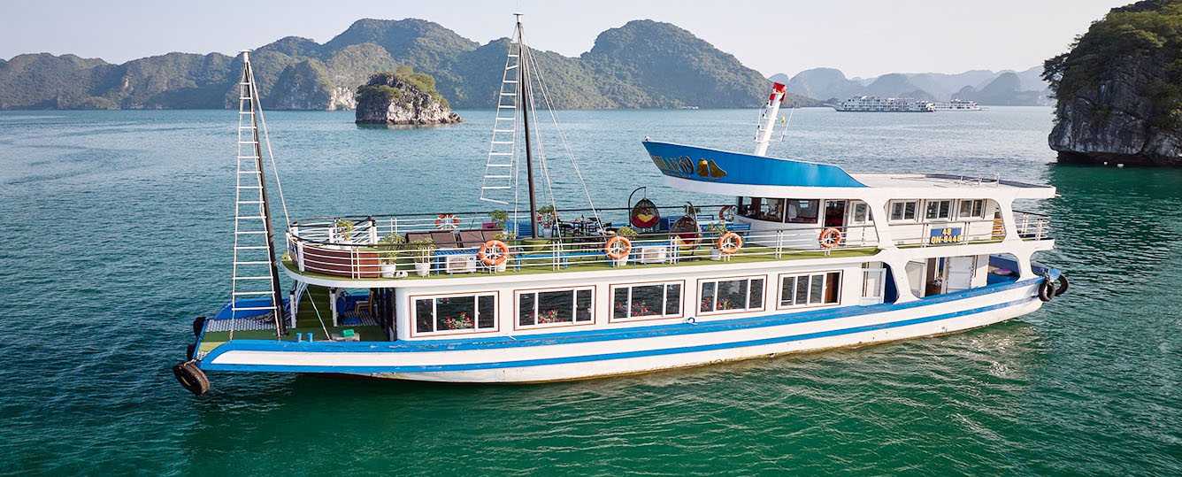 Reina Cruise - Halong Bay - 1 Day Tour